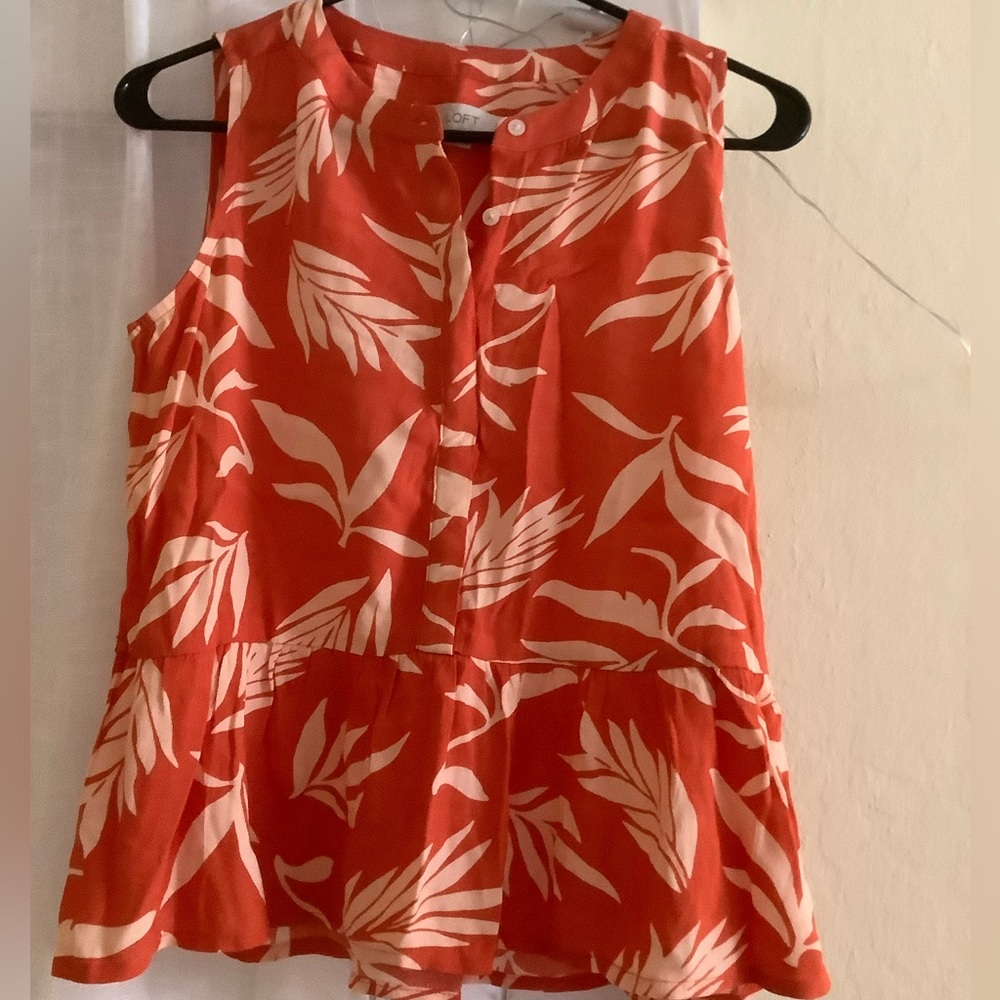 Loft Palm Henley Peplum Shell